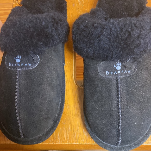 Bearpaw Nice and new sleepers real sheepskin - Picture 2 of 5